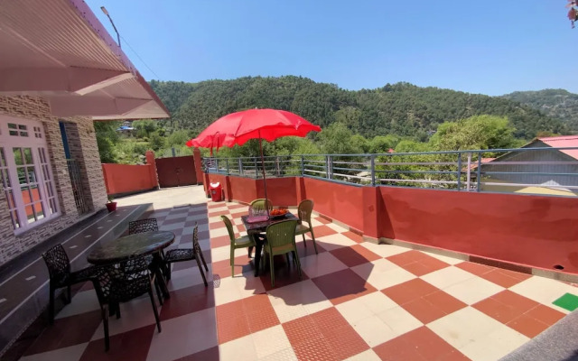 Rock Mountain Homestay