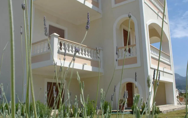 Anemos Apartments, By Villa Kokkoni