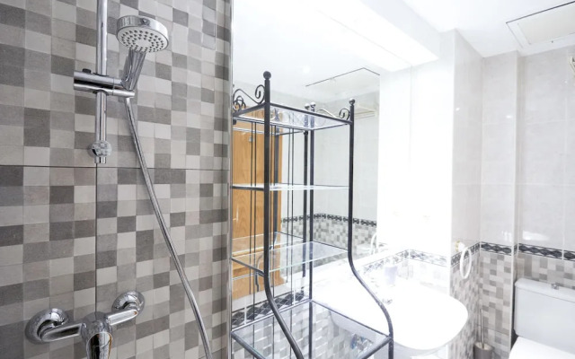 Royal Palace Boutique