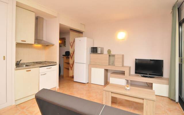 HomeHolidaysRentals Apartamento Barcelona - Costa Barcelona