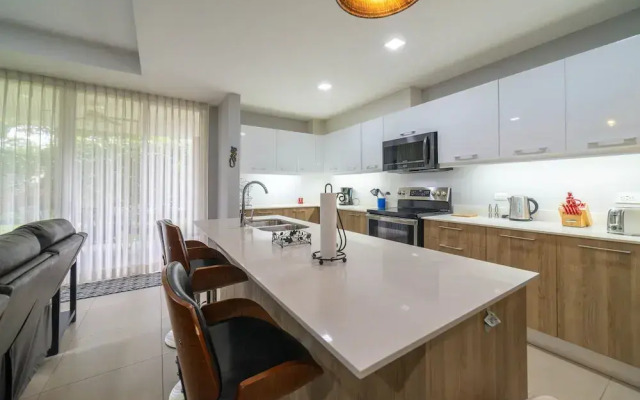 CR Luxury La Estancia Floresta 05 3 Bdrm