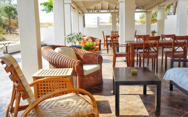 Olive Bay Hilltop Apartments Ammouliani
