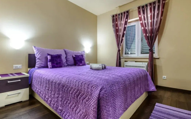 Villa Pave - Six-bedroom Villa With Terrace and Swimming Pool