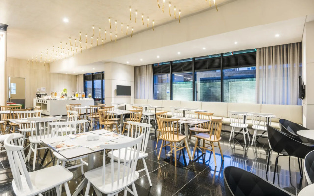 Holiday Inn Express & Suites Bogota DC