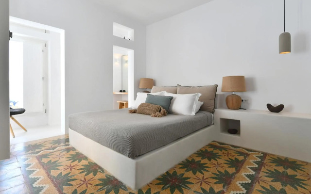 Thiro Villas Santorini