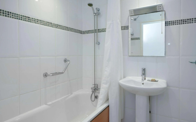 Avisford Park Hotel
