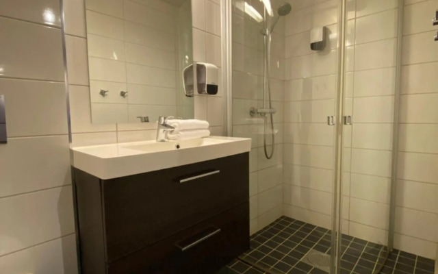 Enter Viking Hotel