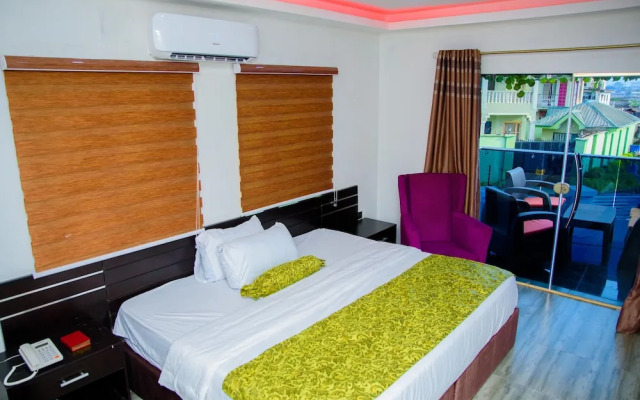 Whitevill Hospitality and homes