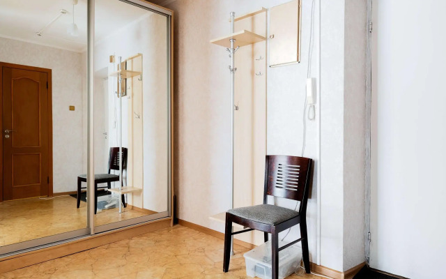 Апартаменты на проспекте Коломяжский 28