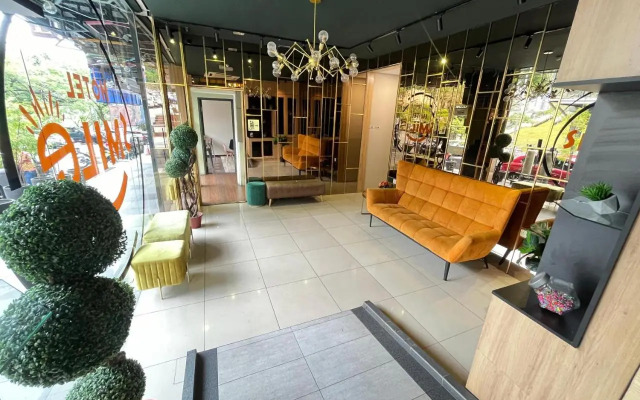 OYO 205 Smile Hotel Wangsa Maju