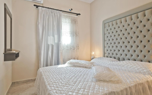 Montemar Studios & Apartments