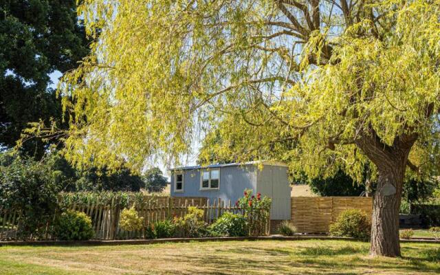 The Hideaway Hut - 1 Bed Shepherds Hut - Dodmarsh