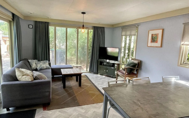 Quaint Chalet in Uden With Terrace