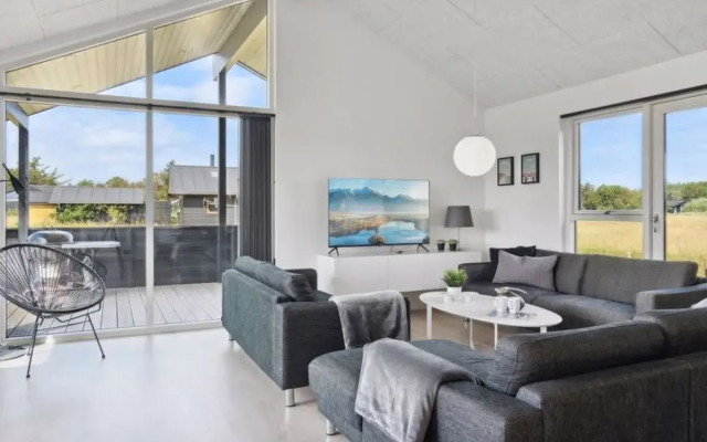 "Fader" - 950m from the sea in NW Jutland