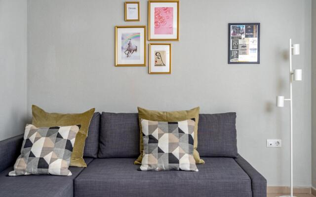 Coastal Charm/ Cozy Studio In Benalmadena