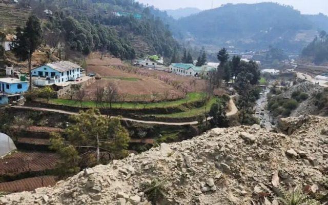 OmVilla With Mountain View