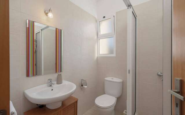 Beach House for Vacation - H2ome