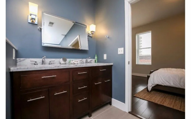 Printers Alley by YouRent