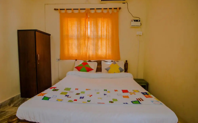 OYO 14063 Home 1BHK Near by Ashwem beach