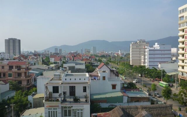 Huu Nguyen Hotel