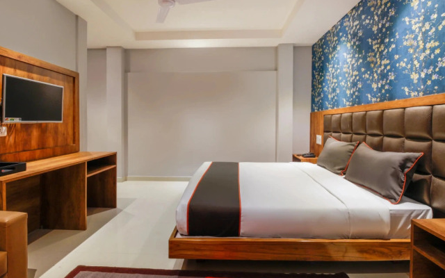 Hotel Parnil Residency By OYO Rooms