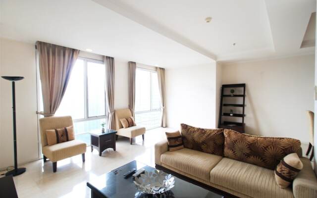 3 Bedroom at FX Sudirman by Travelio