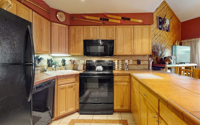 Pine Ridge Condominiums