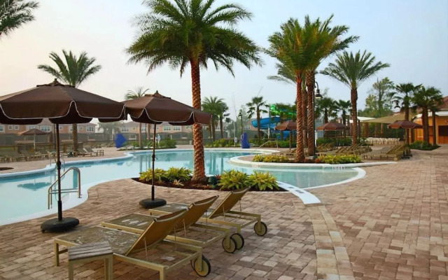 Goofy's Grotto - 3 Br townhouse by RedAwning