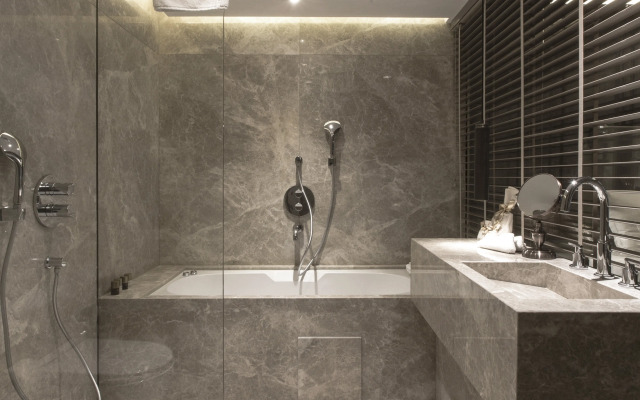 Noble22 Suites