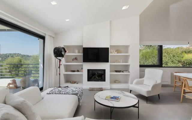 Gaia - A Secret Luxury Hideaway
