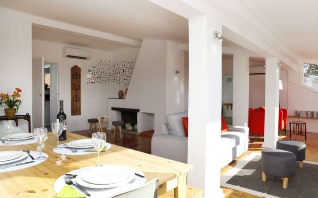 Cascais Downtown Apartment with sea view