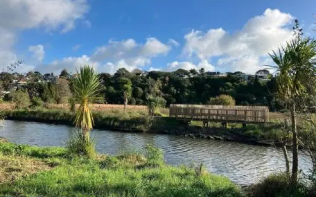 Remuera Spacious Holiday Home