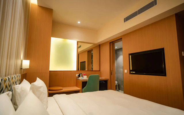 Ramada Encore by Wyndham Lucknow Airport