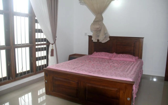 The Breeze Pinnawala Homestay