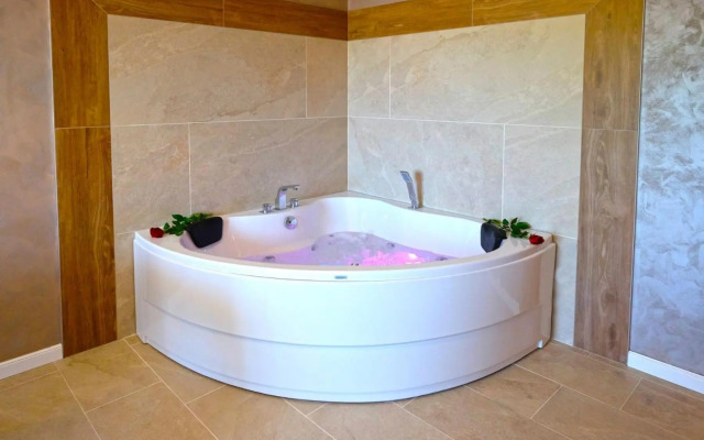 Paradise Hotel - Pomorie