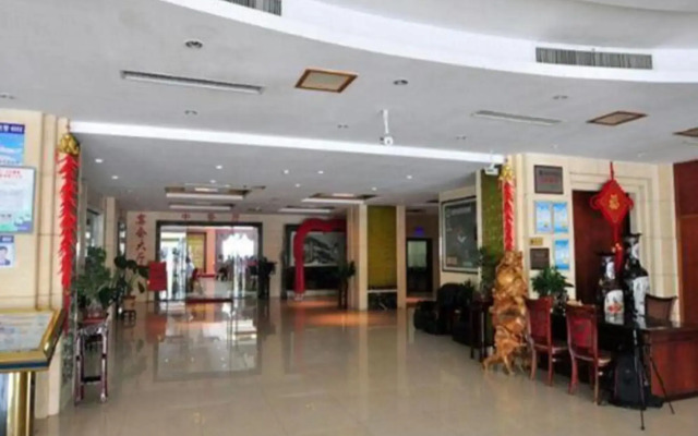 Sanhe International Hotel