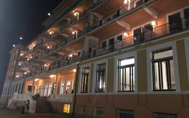 Pràcatinat Hotel & Restaurant