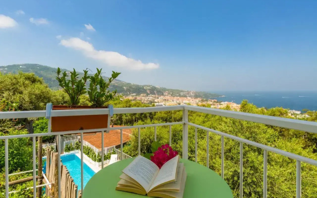 Villa Sorrento Flats