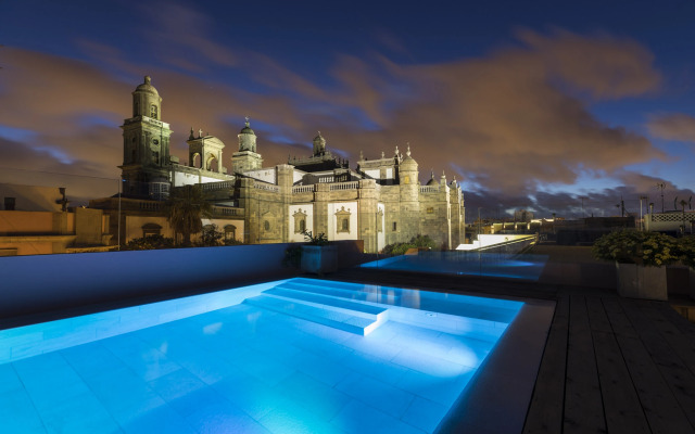 VEINTIUNO Emblematic Hotels - Adults Only