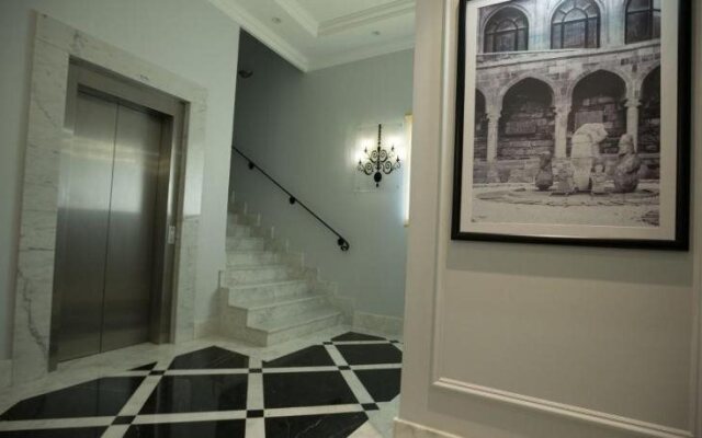 Seven Rooms Boutique Hotel