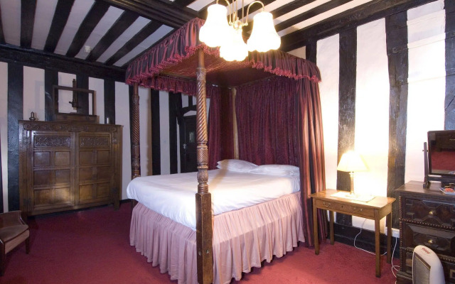 George & Pilgrims Hotel