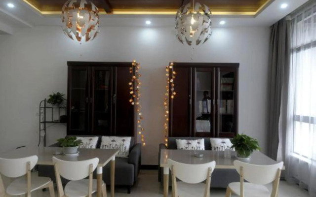 Chuxia Boutique Hotel