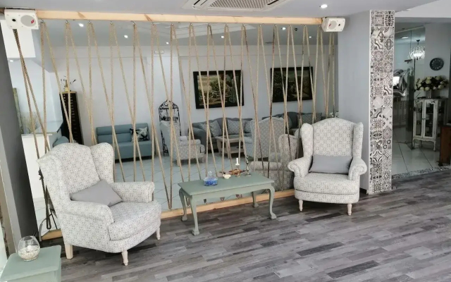 Thalia deco City & Beach Hotel