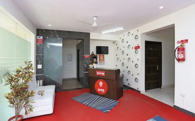 OYO 6812 Aruma Residency