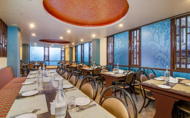 Muscatel Grand Silkroute 300 Mts MG Marg