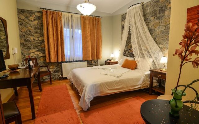 Karyatis Resort