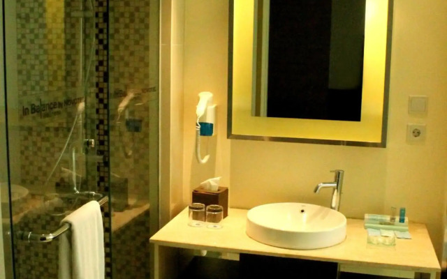 Novotel Manado Golf Resort & Convention Center