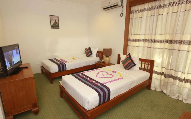 Raza Gyo Hotel