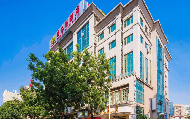 Vienna Hotel Dongguan Hou street Wanda Plaza