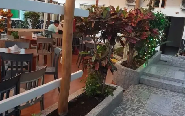 Hotel Salinas